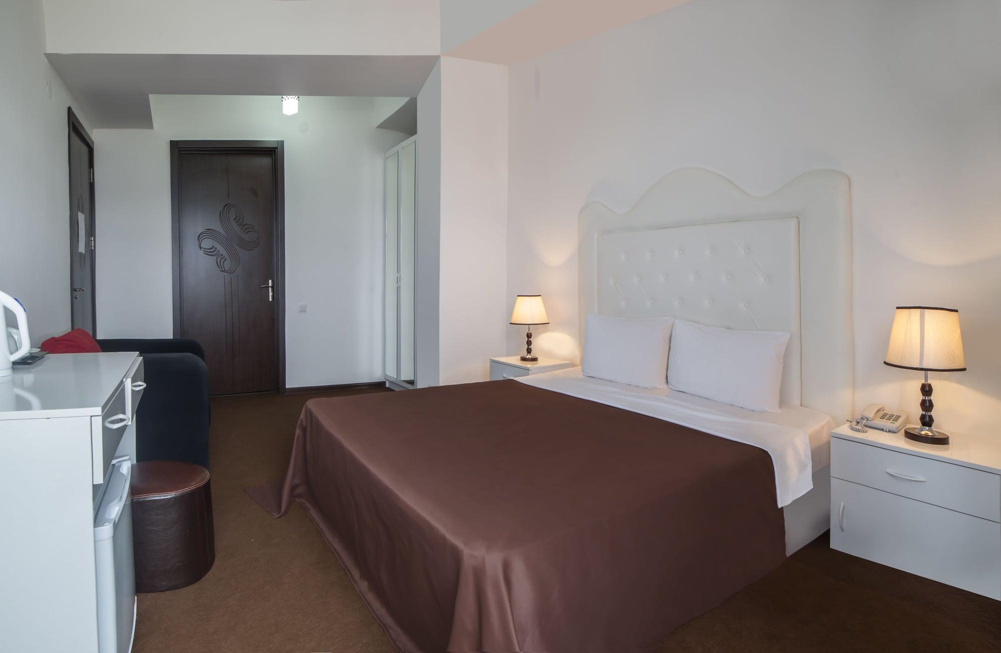 Hotel Grand Palace Tbilisi Bagian luar foto