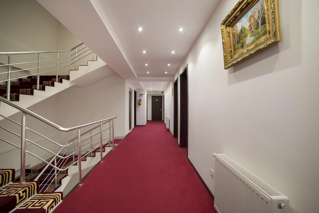 Hotel Grand Palace Tbilisi Bagian luar foto