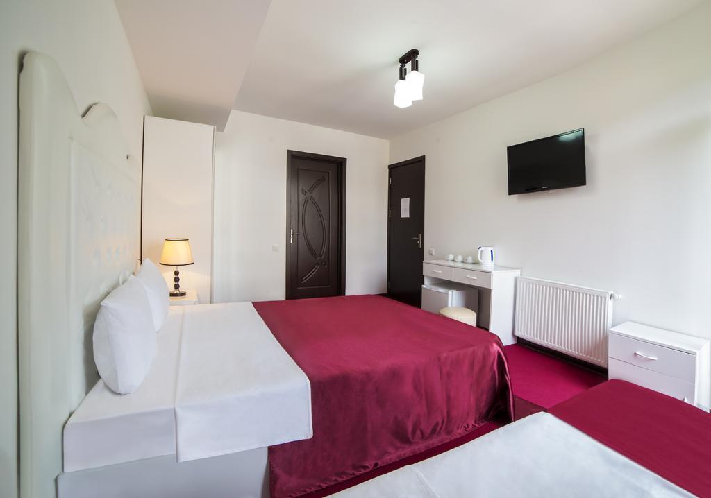Hotel Grand Palace Tbilisi Bagian luar foto