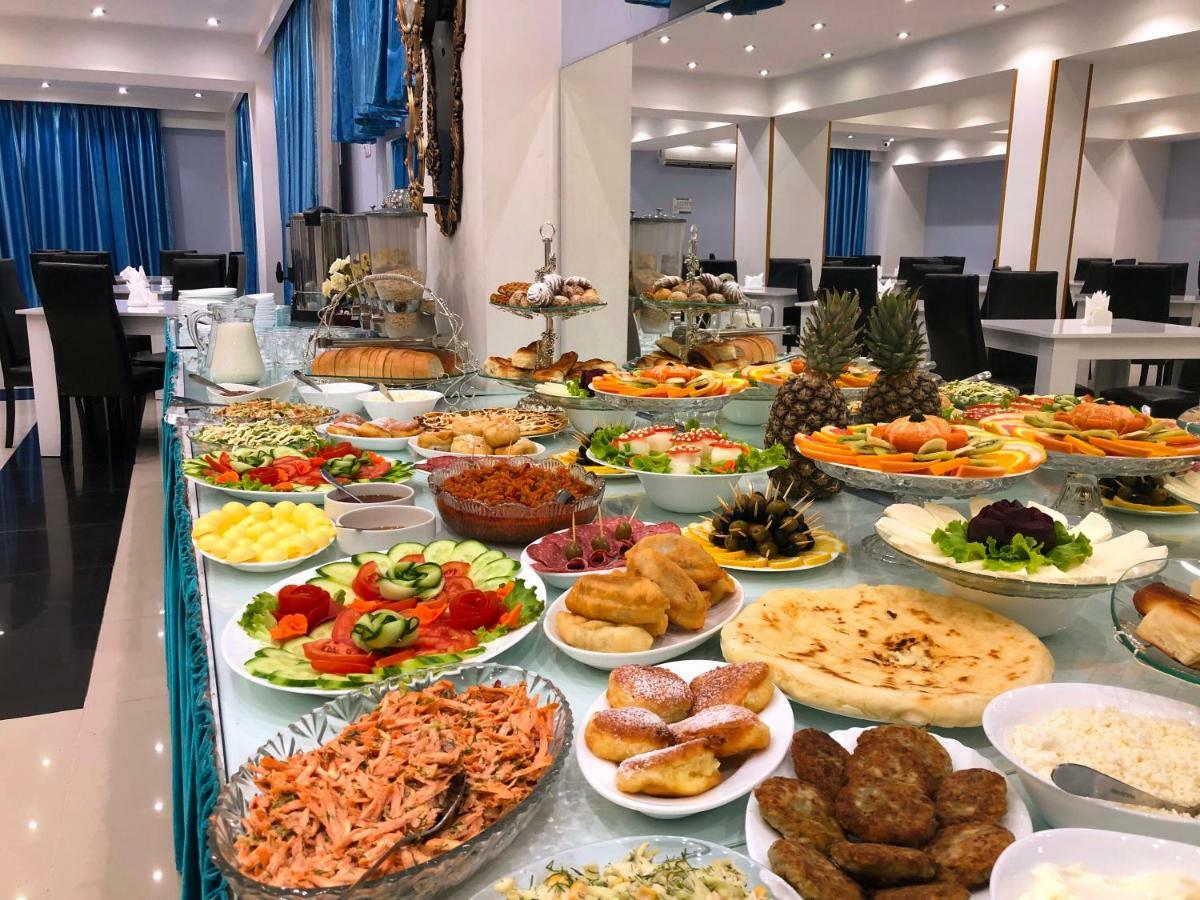 Hotel Grand Palace Tbilisi Bagian luar foto